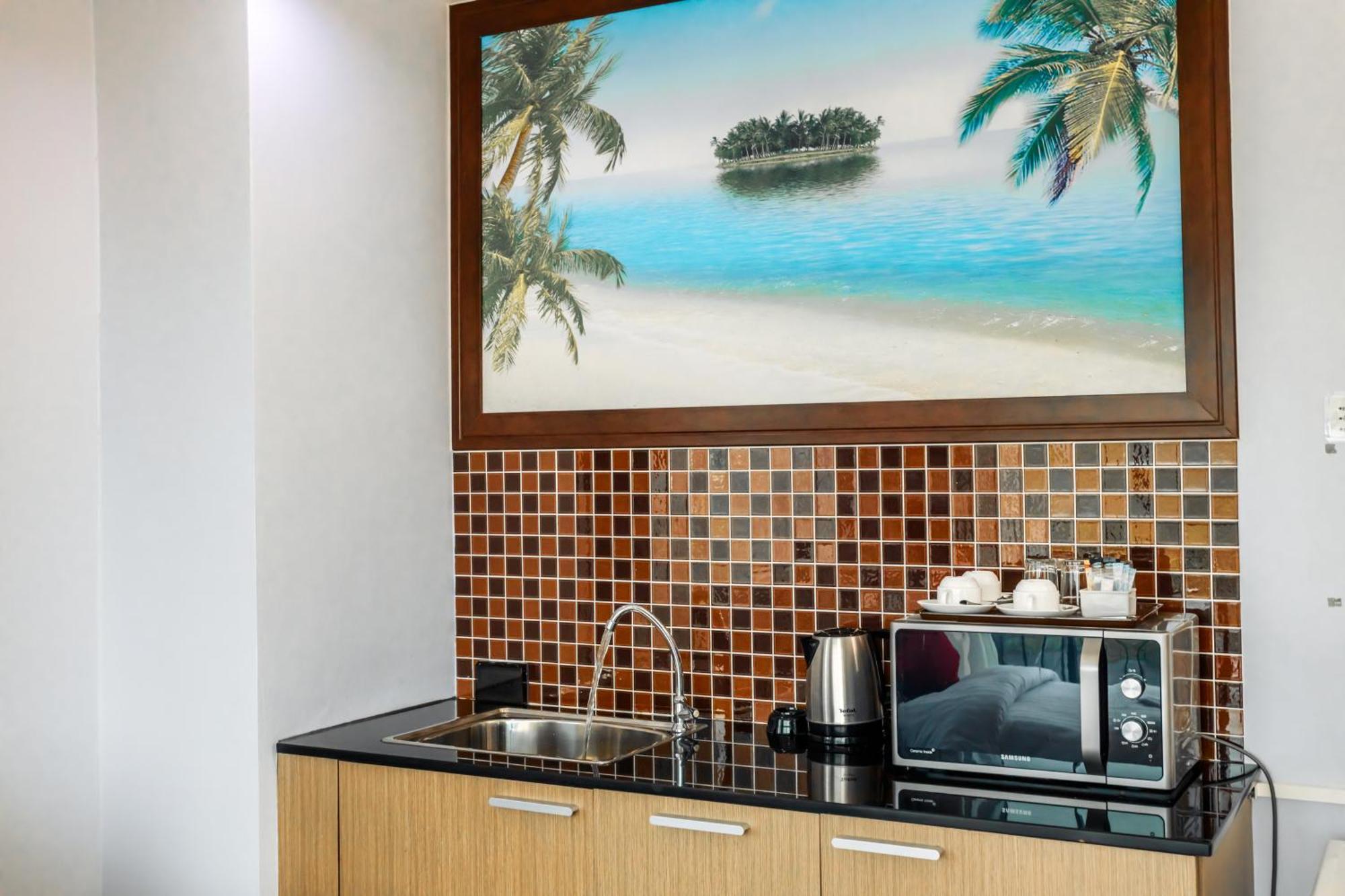 The Lucky Beach Ao Nang Exterior photo