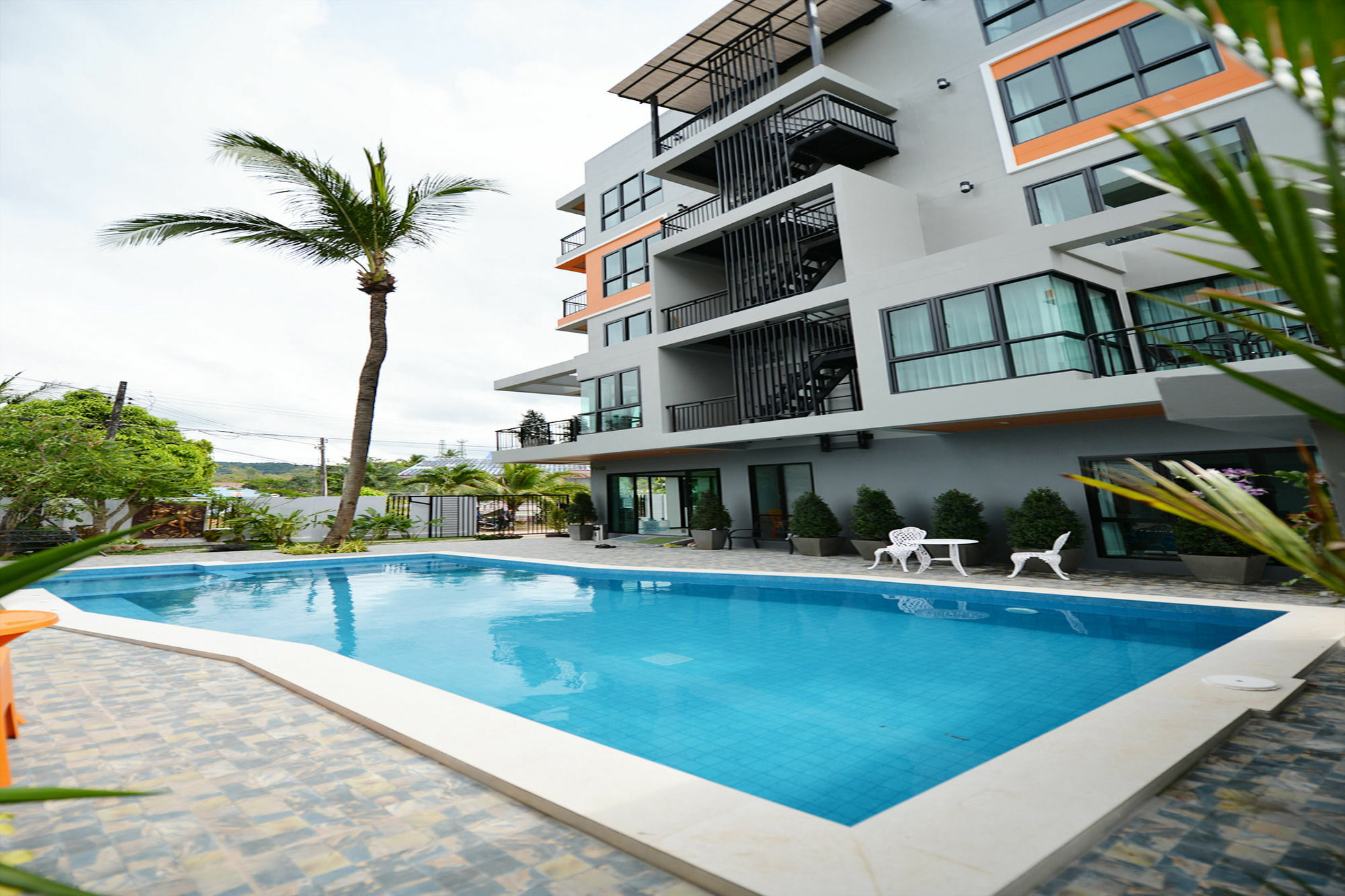 The Lucky Beach Ao Nang Exterior photo